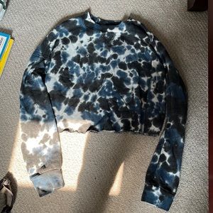 Colsie cropped tie dye sweatshirt